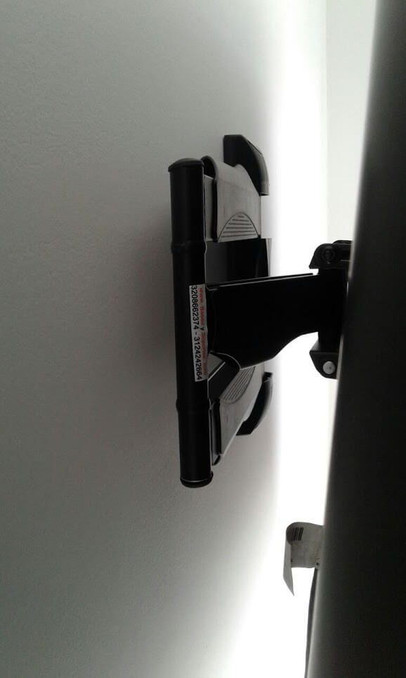 Base de pared con brazo retractil para tv 