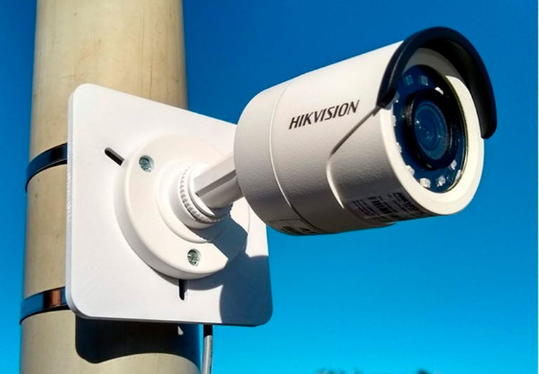 Soporte base hikvision instalacion en poste