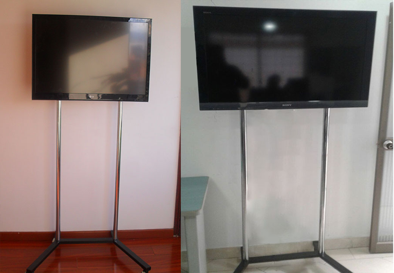 Soporte con base movil y estructura cromada para tv